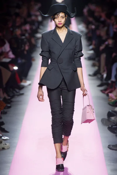 Look 24